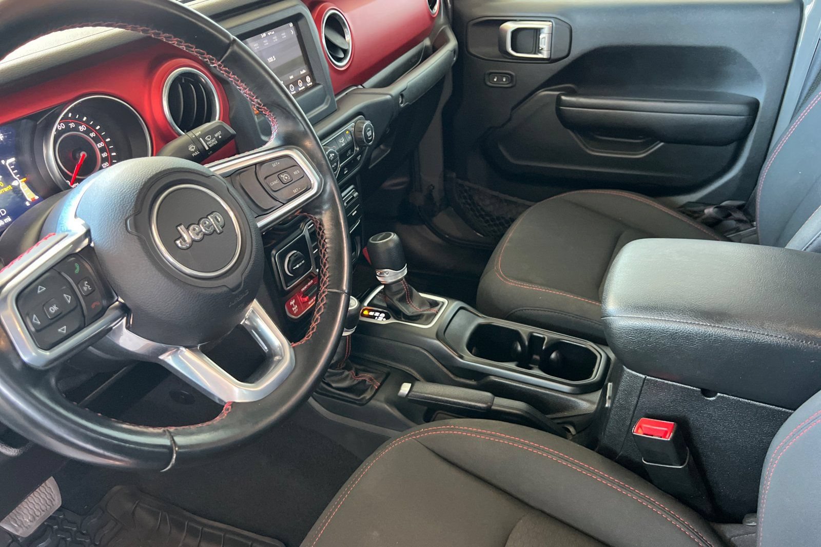 Used 2020 Jeep Gladiator Rubicon AWD/4WD image 11