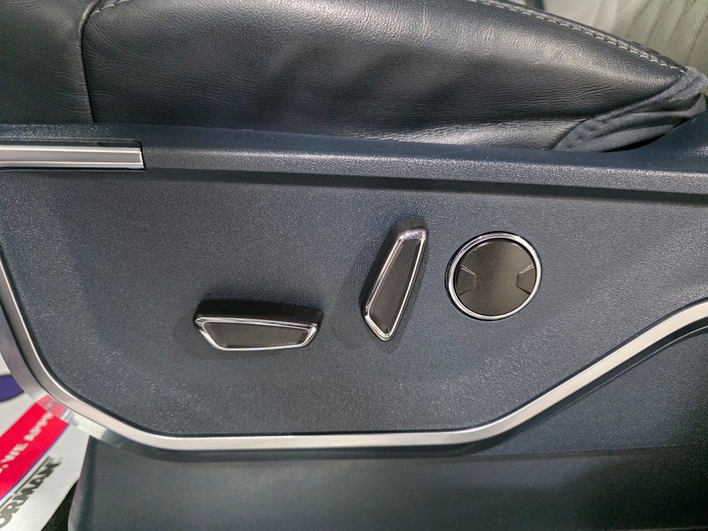 Used 2022 Ford F150 Limited image 20