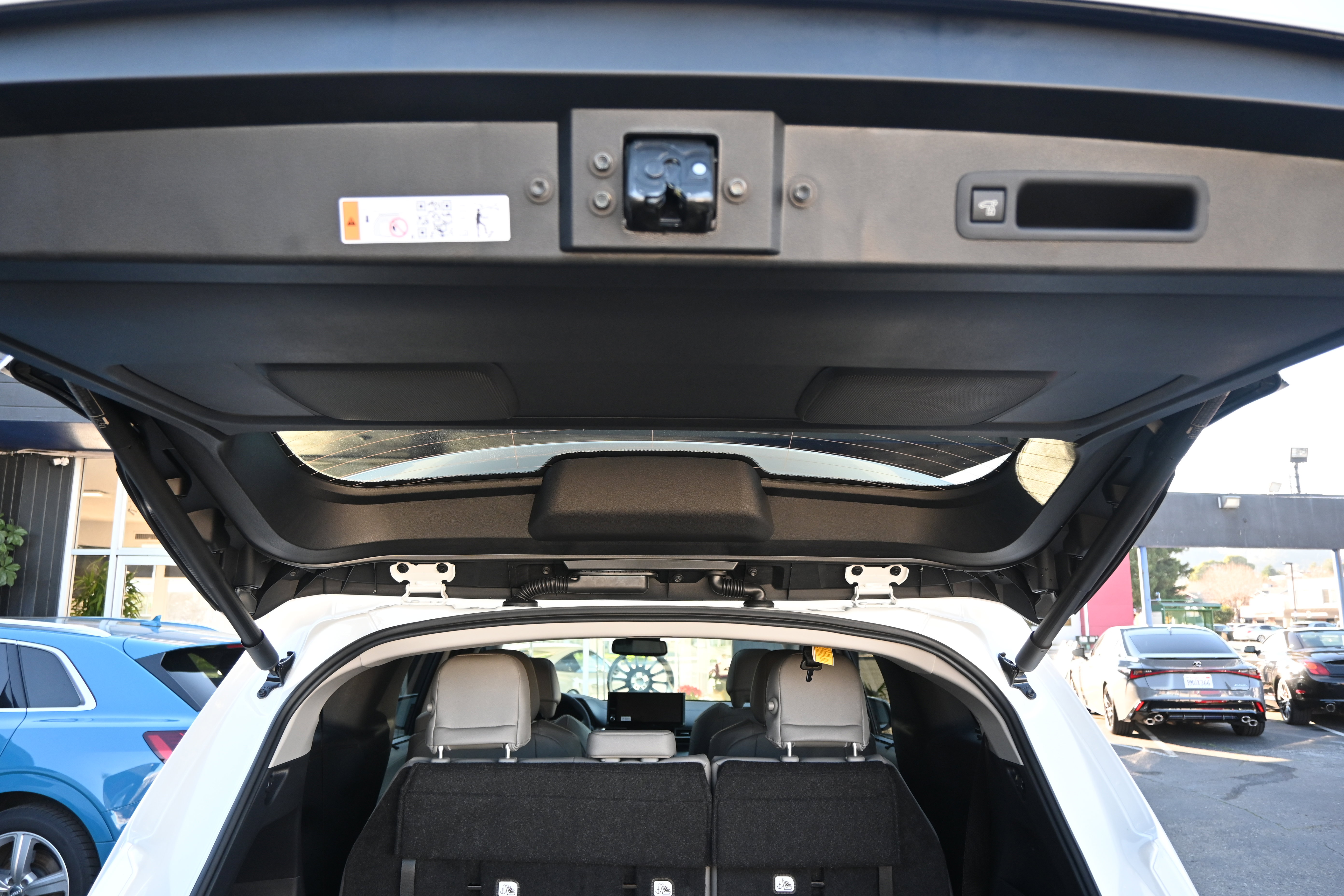 Used 2026 Toyota Sienna XLE image 30