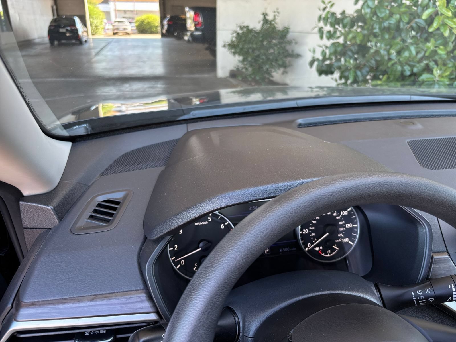Used 2025 Nissan Altima 2.5 SV FWD image 35