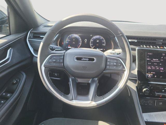 New 2025 Jeep Grand Cherokee L Altitude AWD/4WD image 12