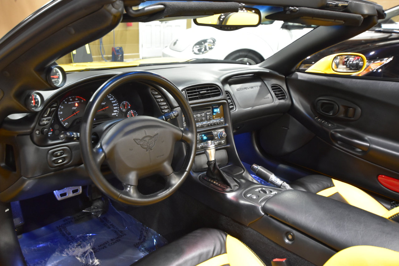 Used 2003 Chevrolet Corvette Convertible w/ Preferred Equipment Group1 image 33