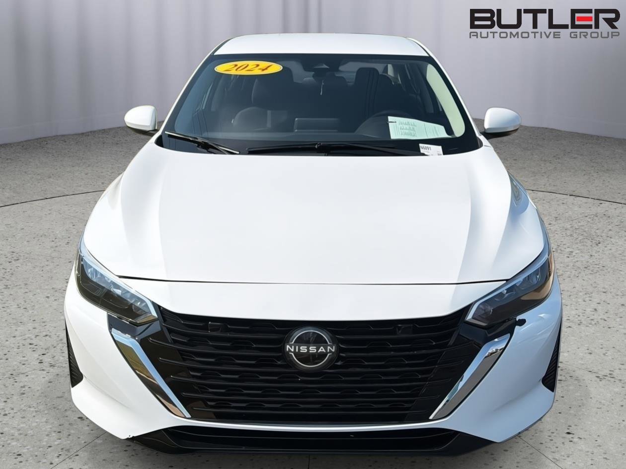 Used 2024 Nissan Sentra SV FWD image 9