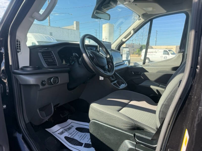 Used 2024 Ford Transit 350 XLT image 15