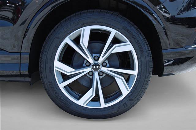 Used 2022 Audi Q4 e-tron Premium Plus AWD/4WD image 13