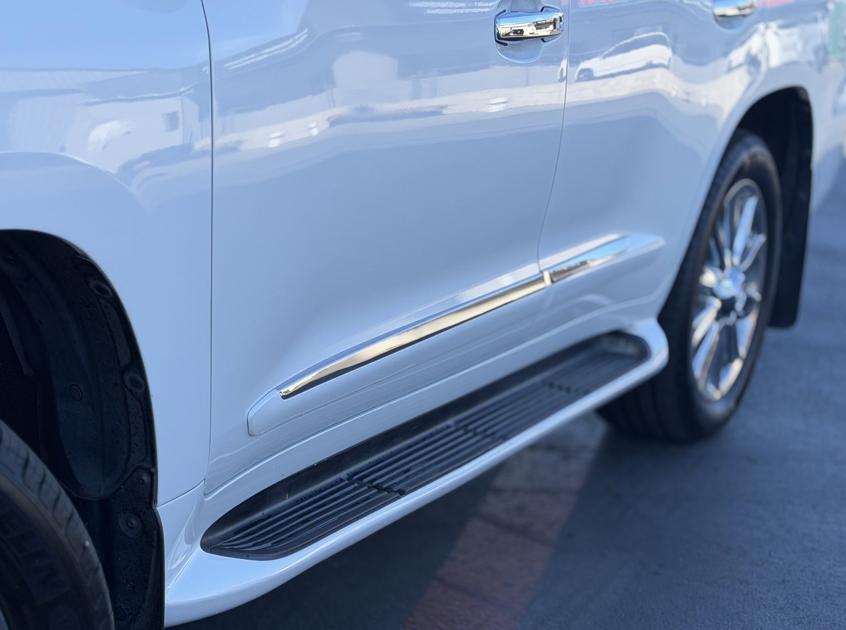 Used 2008 Lexus LX 570 4WD image 17