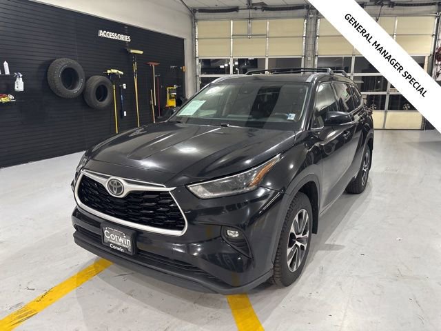 Used 2021 Toyota Highlander XLE