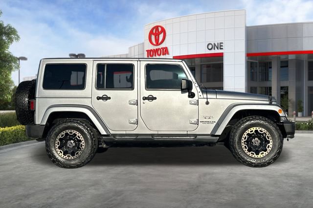 Used 2017 Jeep Wrangler Unlimited Sahara w/ Connectivity Group image 3