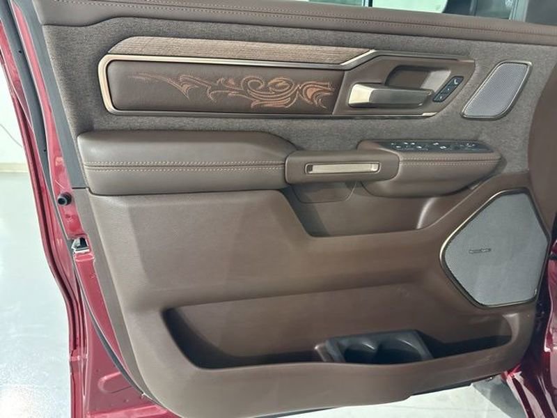 Used 2025 RAM 1500 Limited image 20