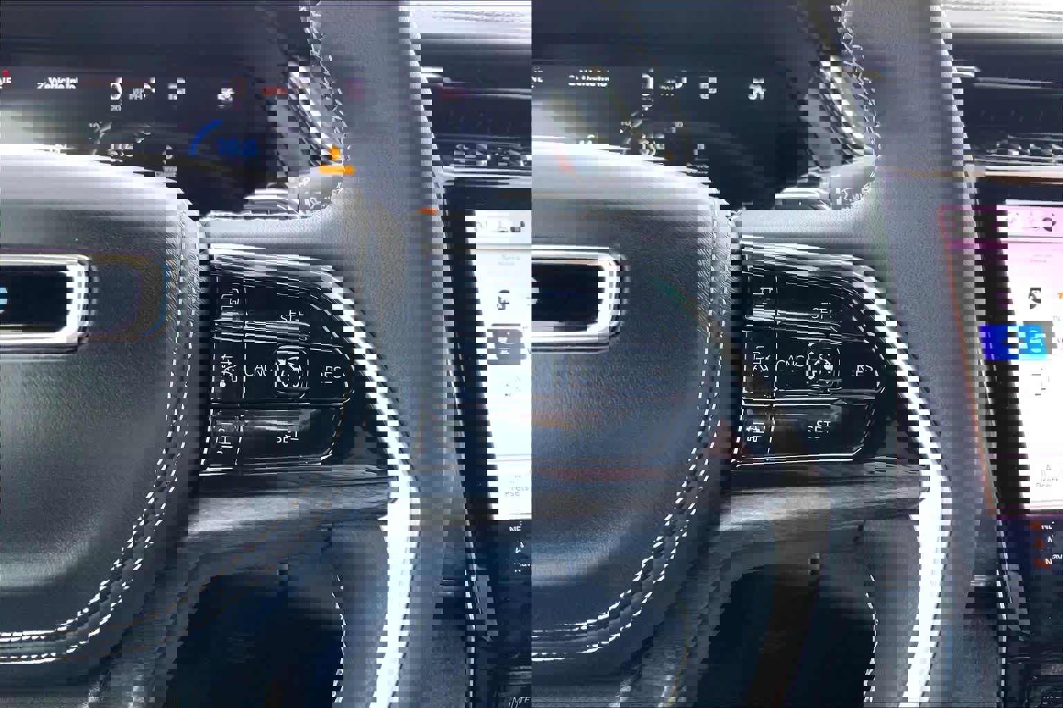 Used 2024 Jeep Grand Cherokee L Overland w/ Trailer Tow Package image 48