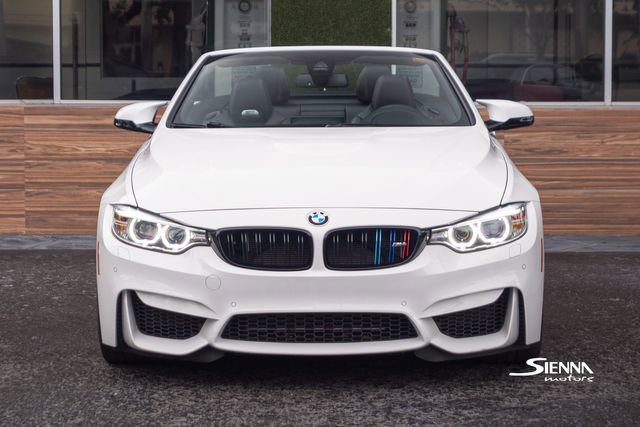 Used 2017 BMW M4 Convertible image 9