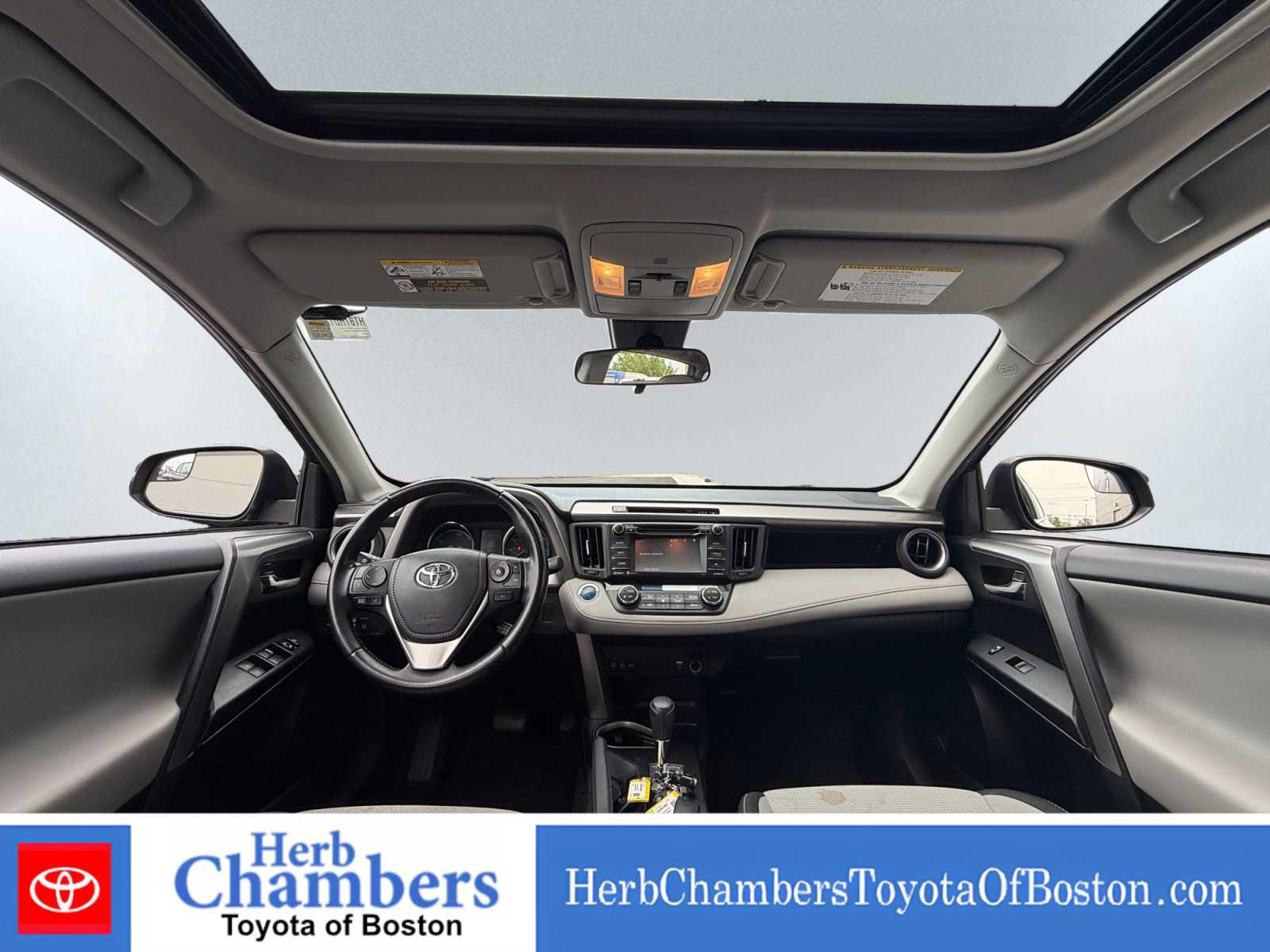 Used 2017 Toyota RAV4 XLE w/ All Weather Liner Package AWD/4WD image 5