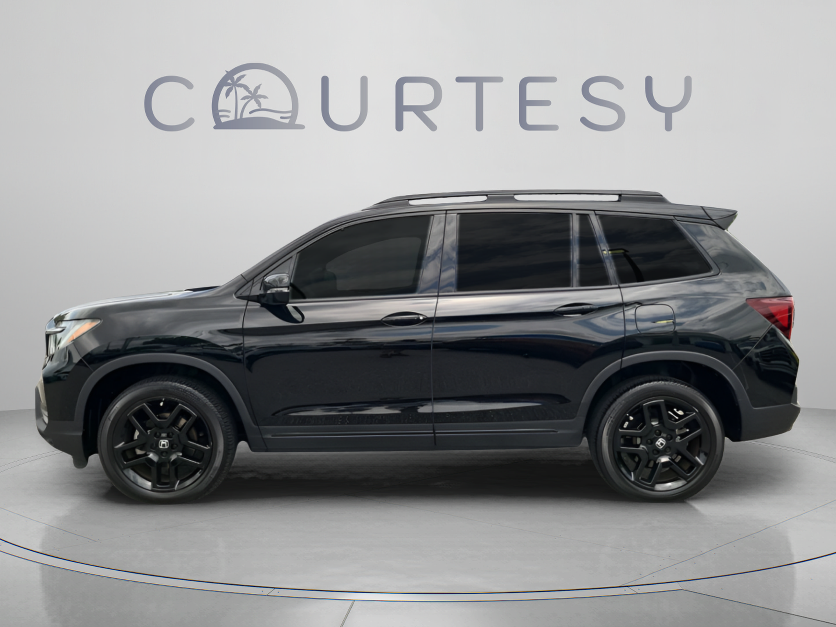 Used 2024 Honda Passport Black Edition image 3