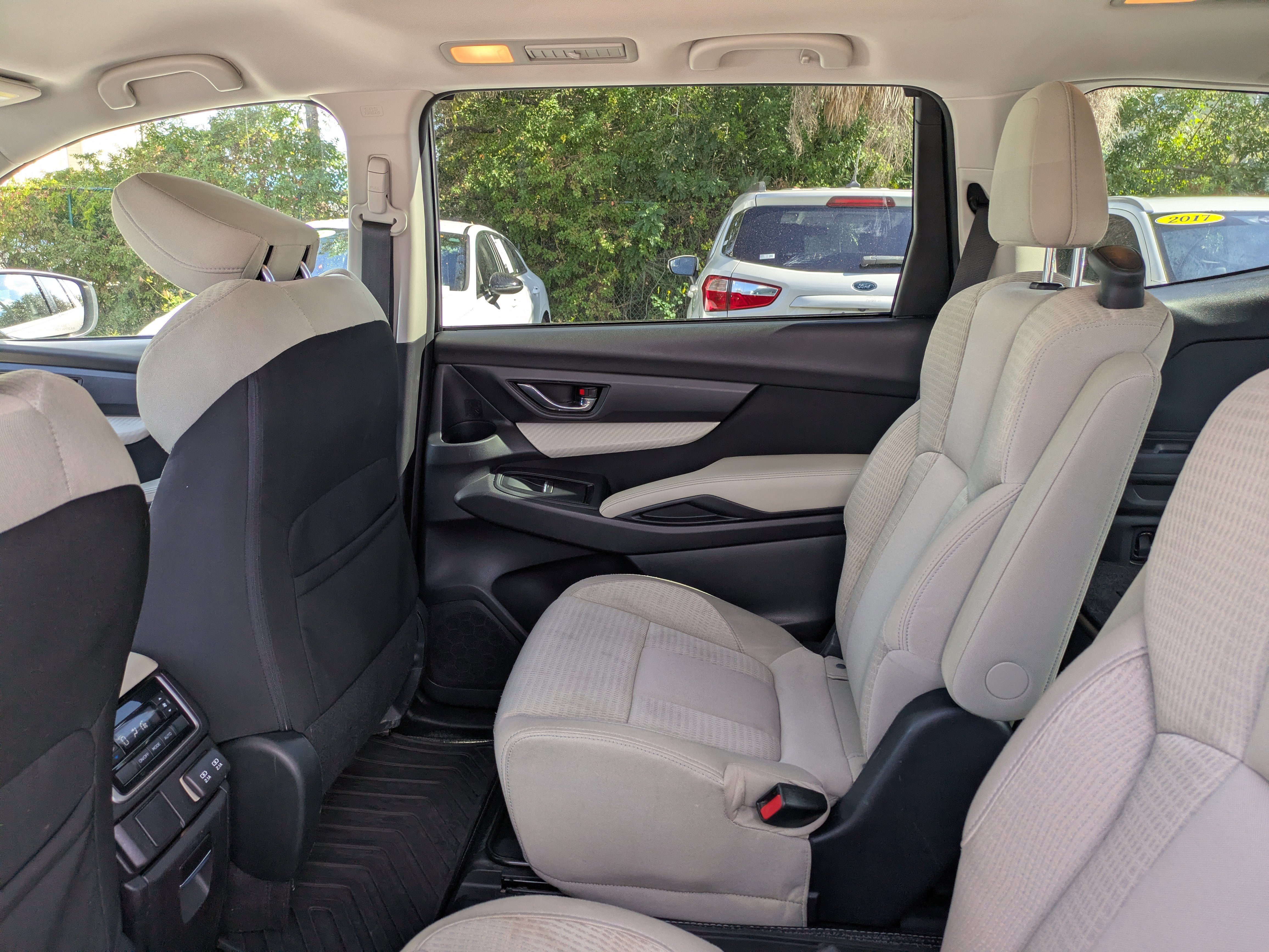 Used 2019 Subaru Ascent Premium image 15