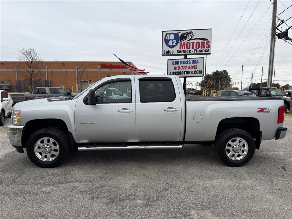 Used 2014 Chevrolet Silverado 3500 LTZ w/ LTZ Plus Package image 2