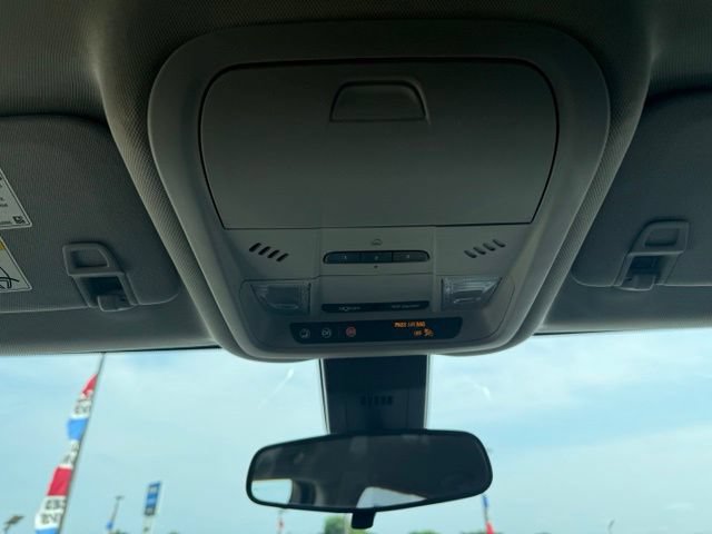 Used 2020 Chevrolet Equinox LT w/ Driver Convenience Package FWD image 28