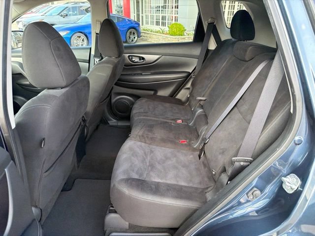Used 2015 Nissan Rogue SV w/ SV Premium Package FWD image 12