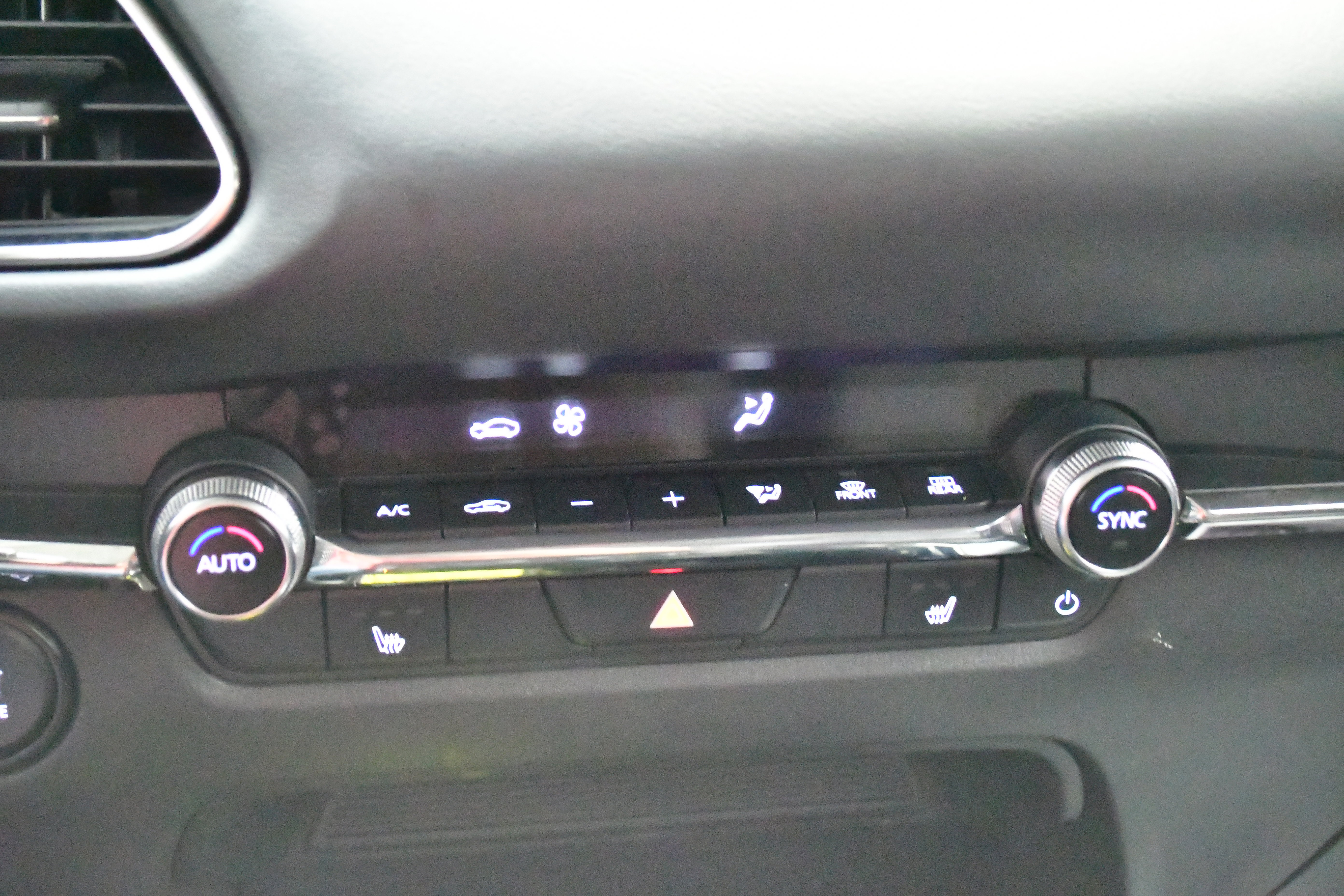 Used 2024 MAZDA CX-30 AWD 2.5 S w/ Premium Package image 55