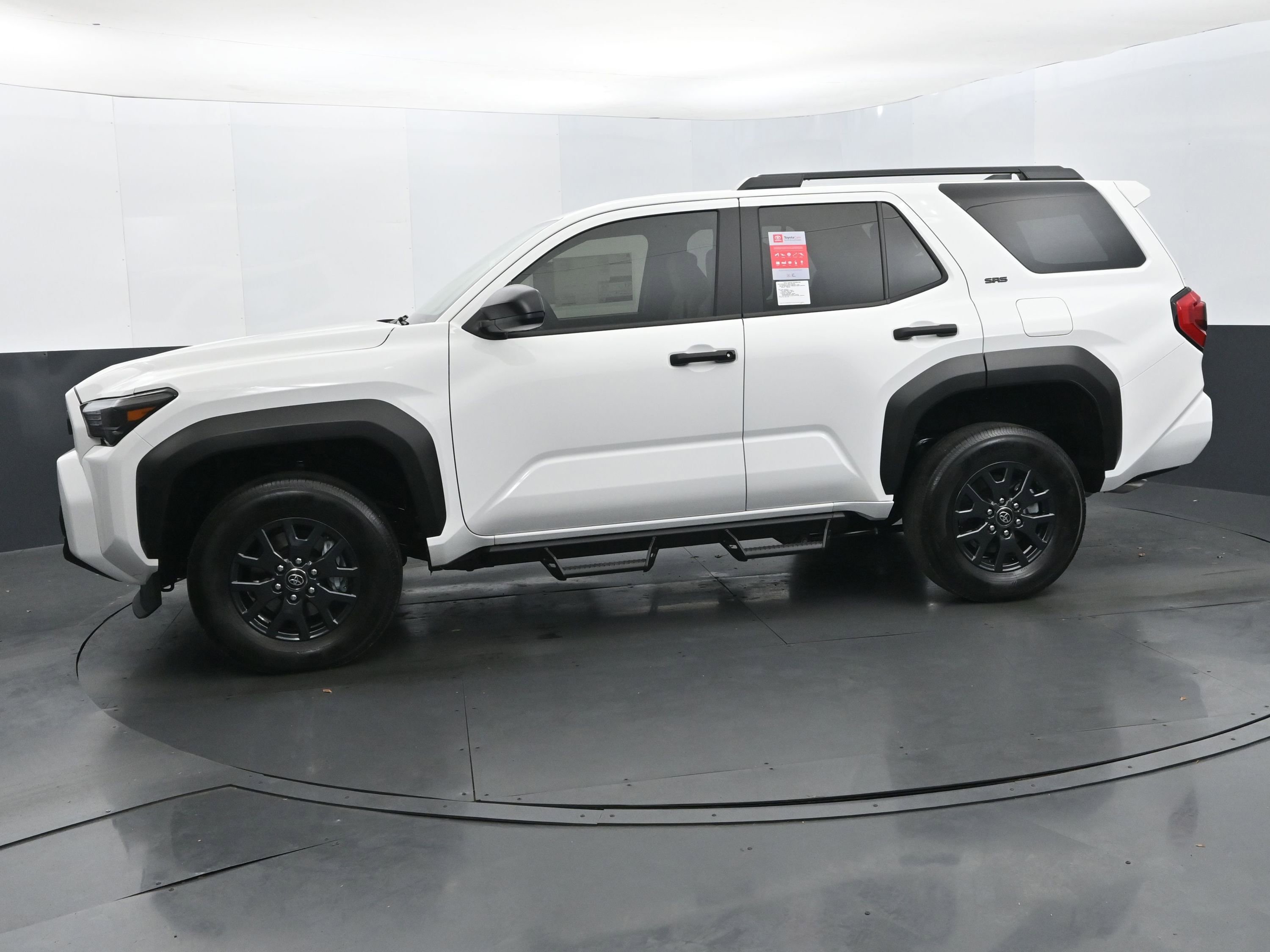 Used 2025 Toyota 4Runner SR5 AWD/4WD image 2