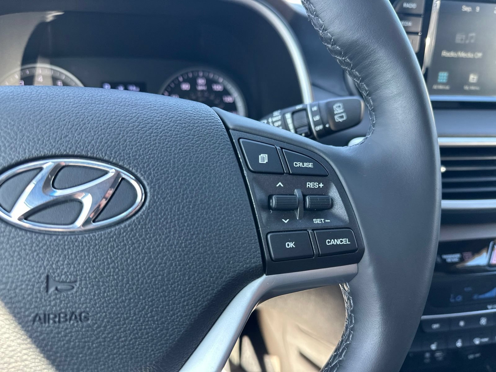 Used 2021 Hyundai Tucson Limited AWD/4WD image 49