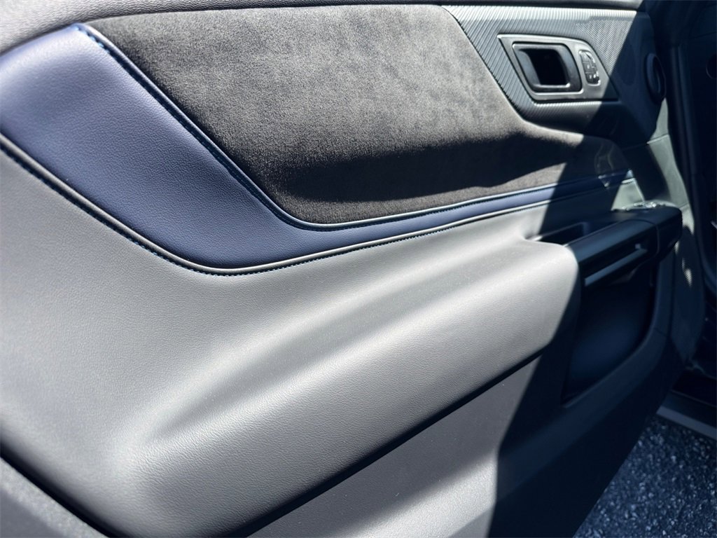 New 2025 Ford Mustang Dark Horse image 18