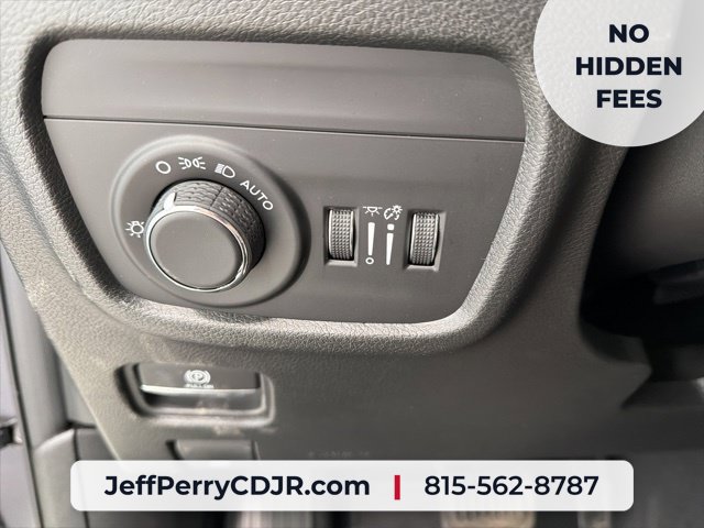 New 2026 Jeep Grand Cherokee Altitude AWD/4WD image 10