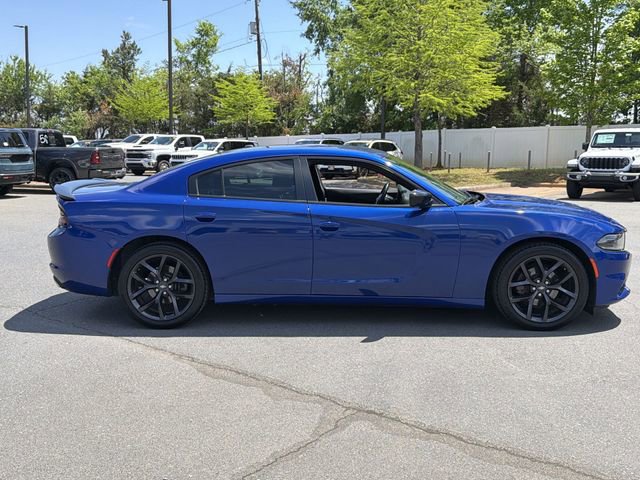 Used 2021 Dodge Charger SXT w/ Blacktop Package RWD image 14