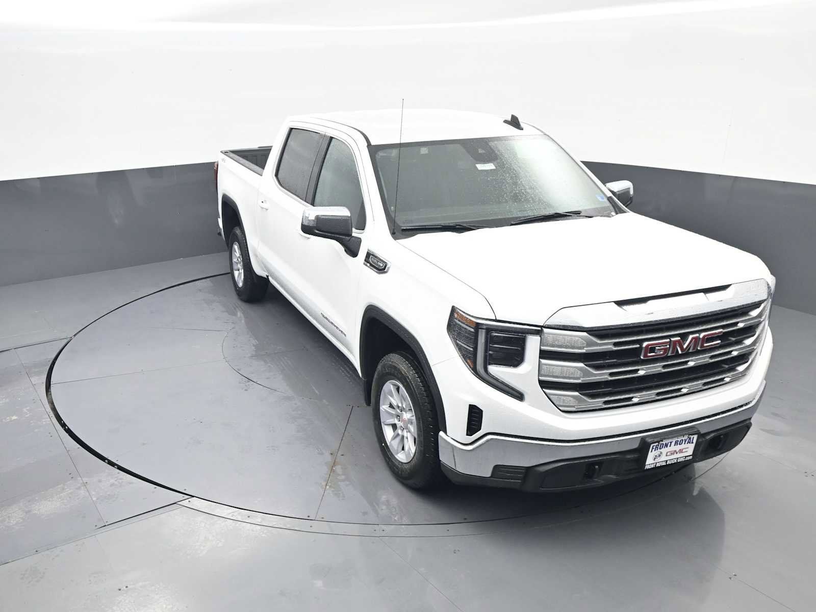 New 2026 GMC Sierra 1500 SLE w/ Preferred Package AWD/4WD image 10