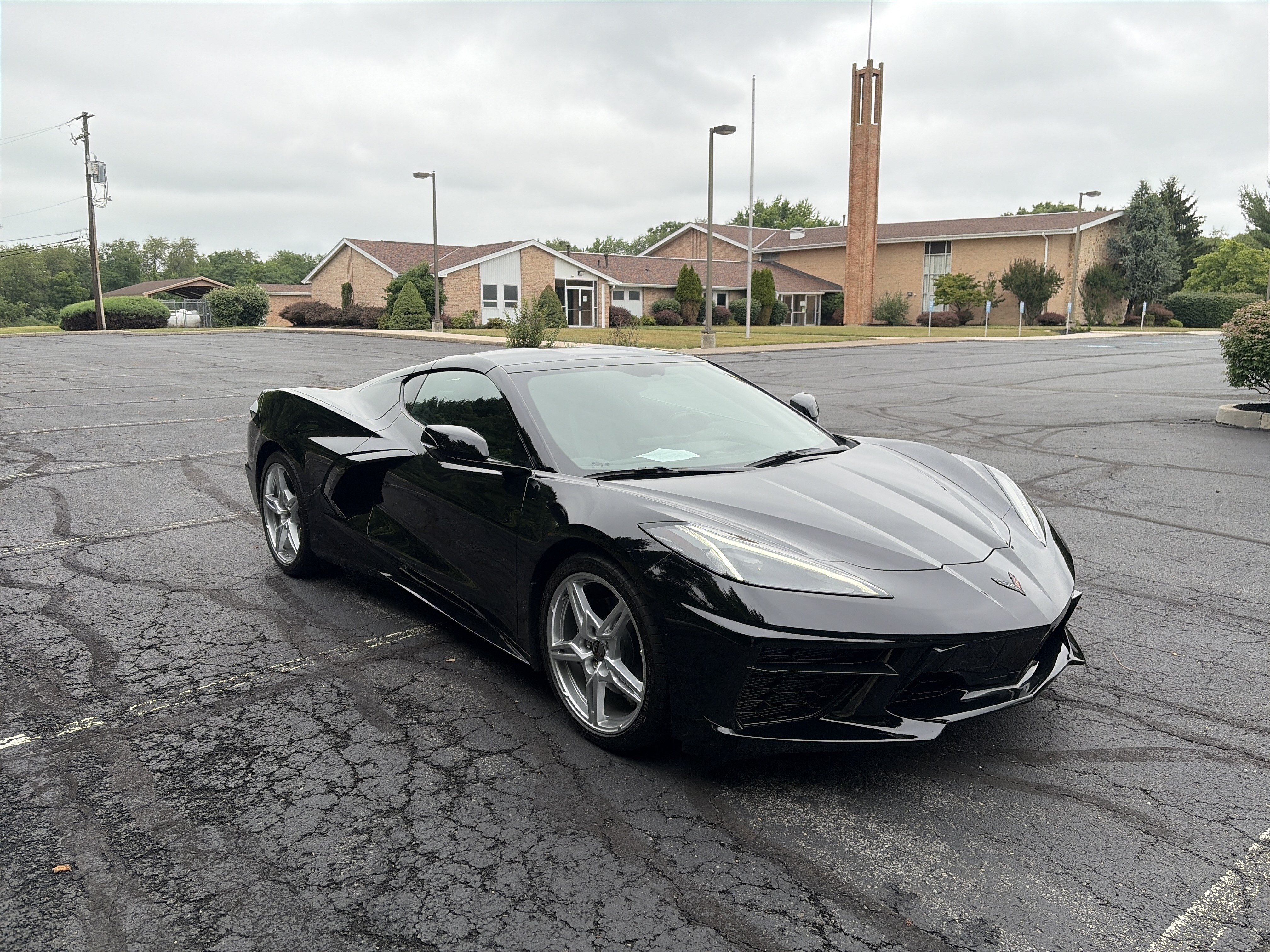 Used 2020 Chevrolet Corvette Stingray Coupe w/ 1LT RWD image 3