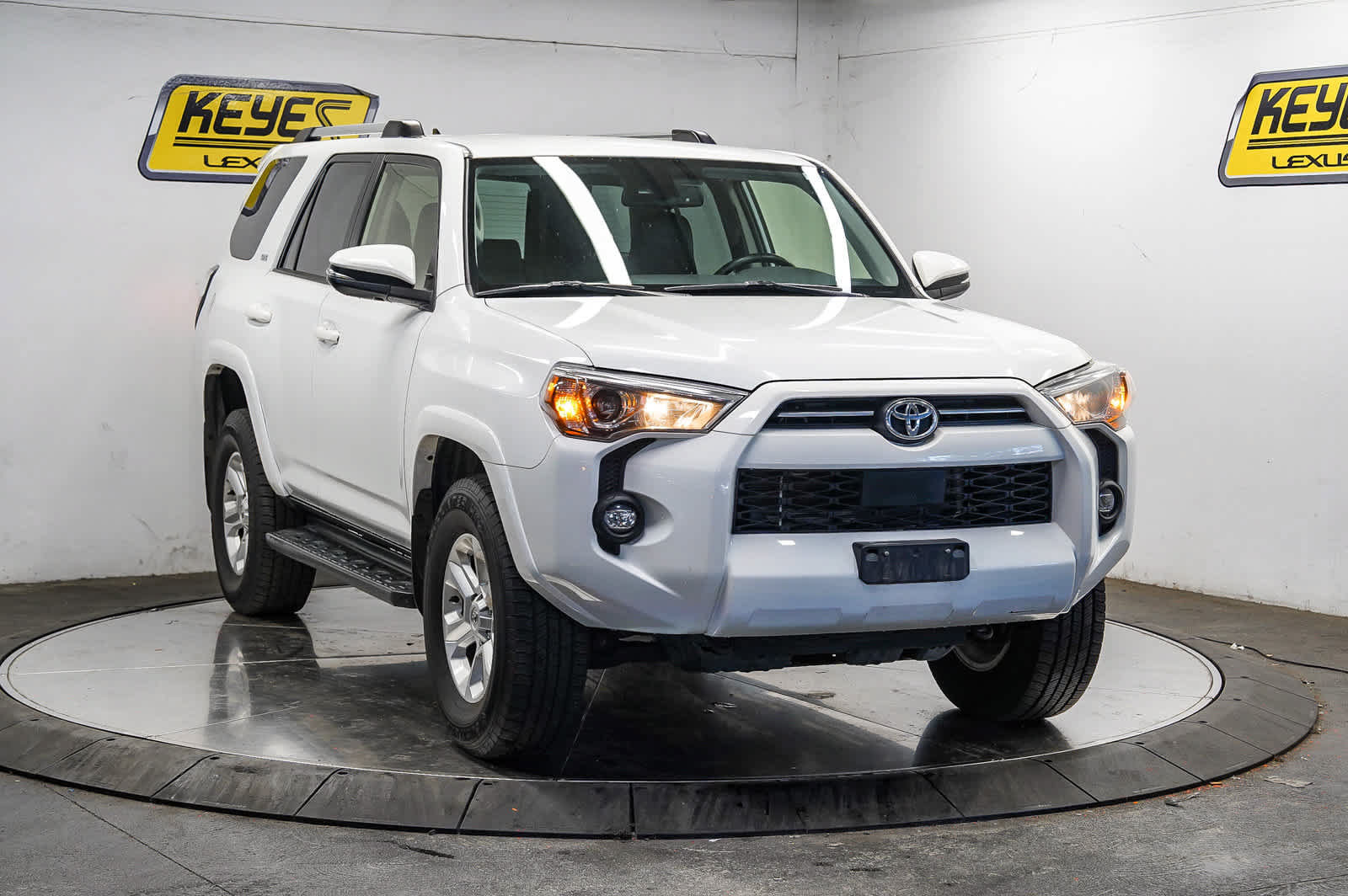 Used 2024 Toyota 4Runner SR5 Premium AWD/4WD image 5