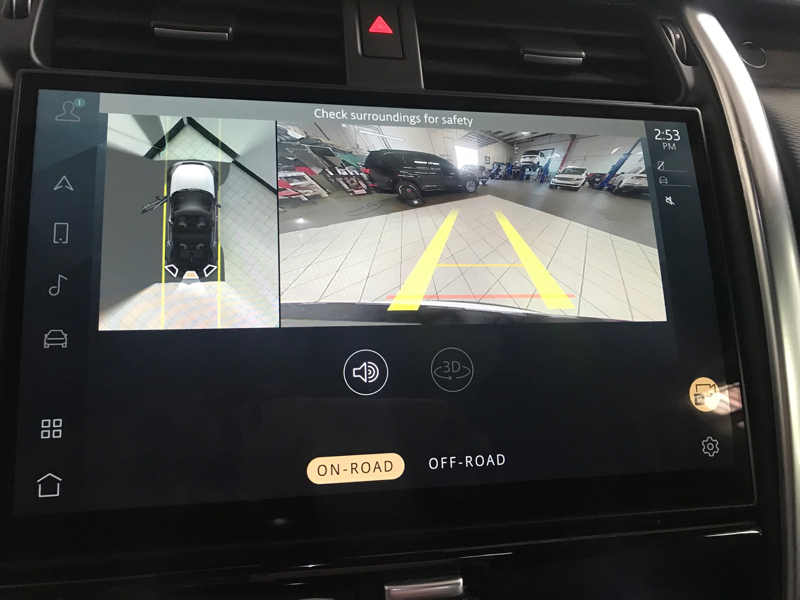 Used 2022 Land Rover Discovery S R-Dynamic image 18