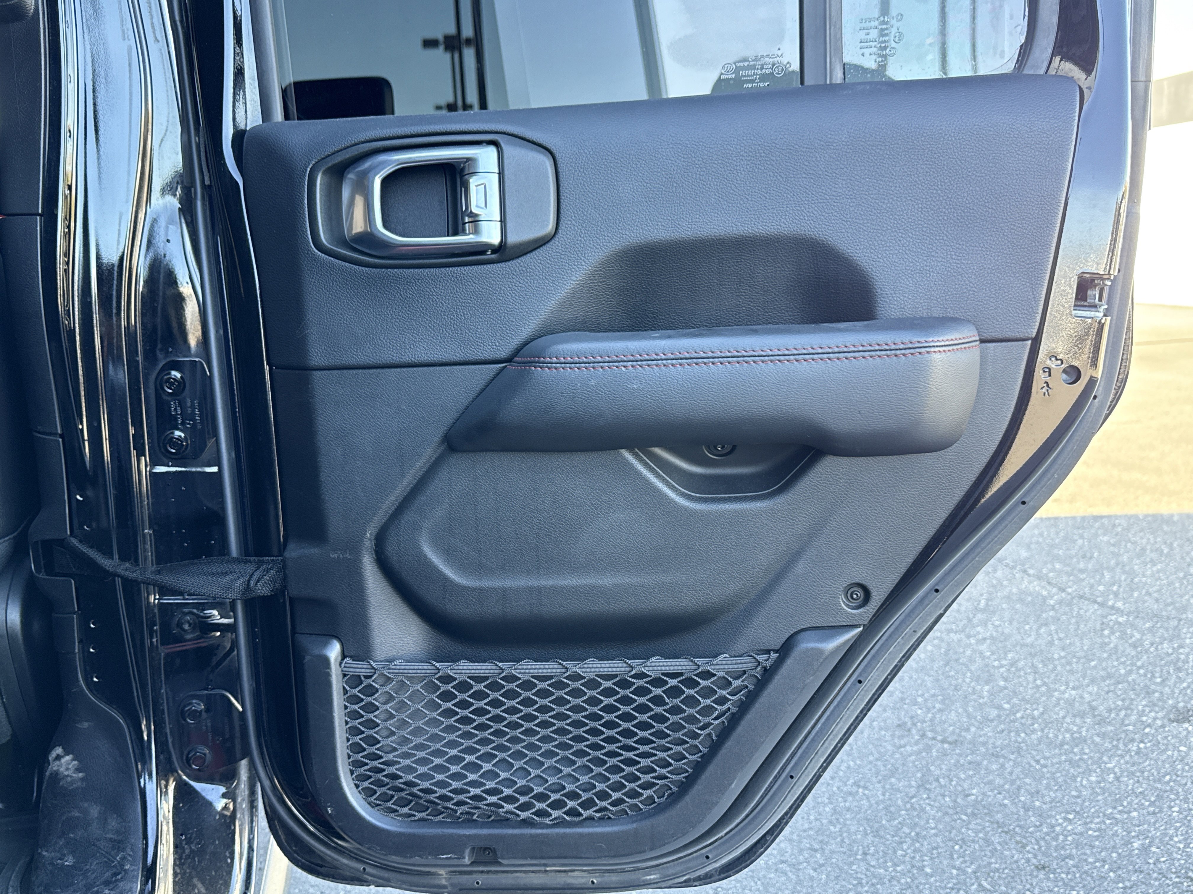 Used 2018 Jeep Wrangler Unlimited Rubicon image 46