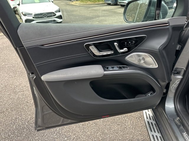 Used 2023 Mercedes-Benz EQS 450+ SUV image 14