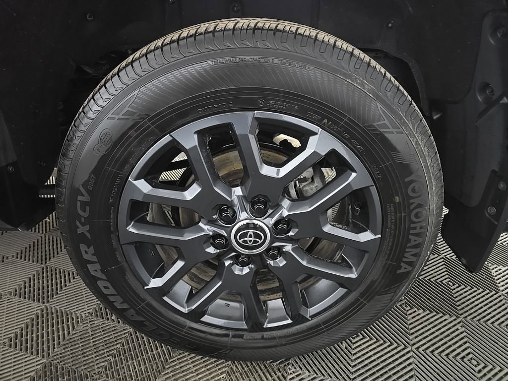 Used 2024 Toyota Sequoia Platinum image 14