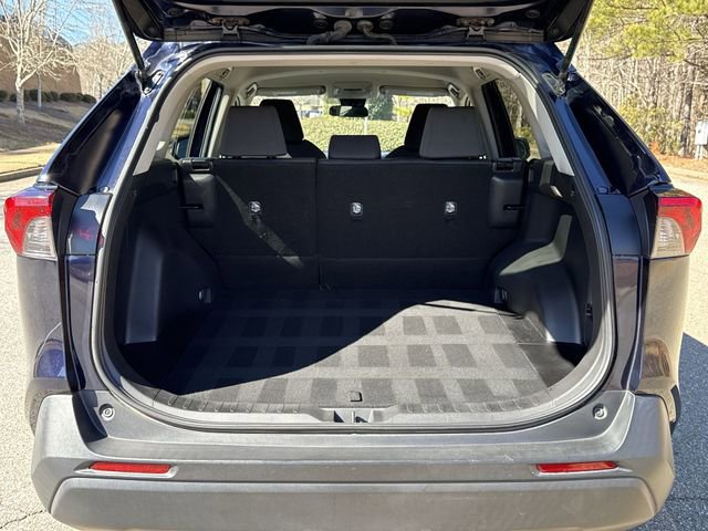 Used 2022 Toyota RAV4 XLE image 19