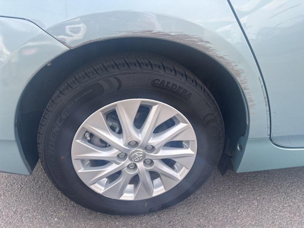 Used 2014 Toyota Prius Prime Plug-In Hybrid image 13