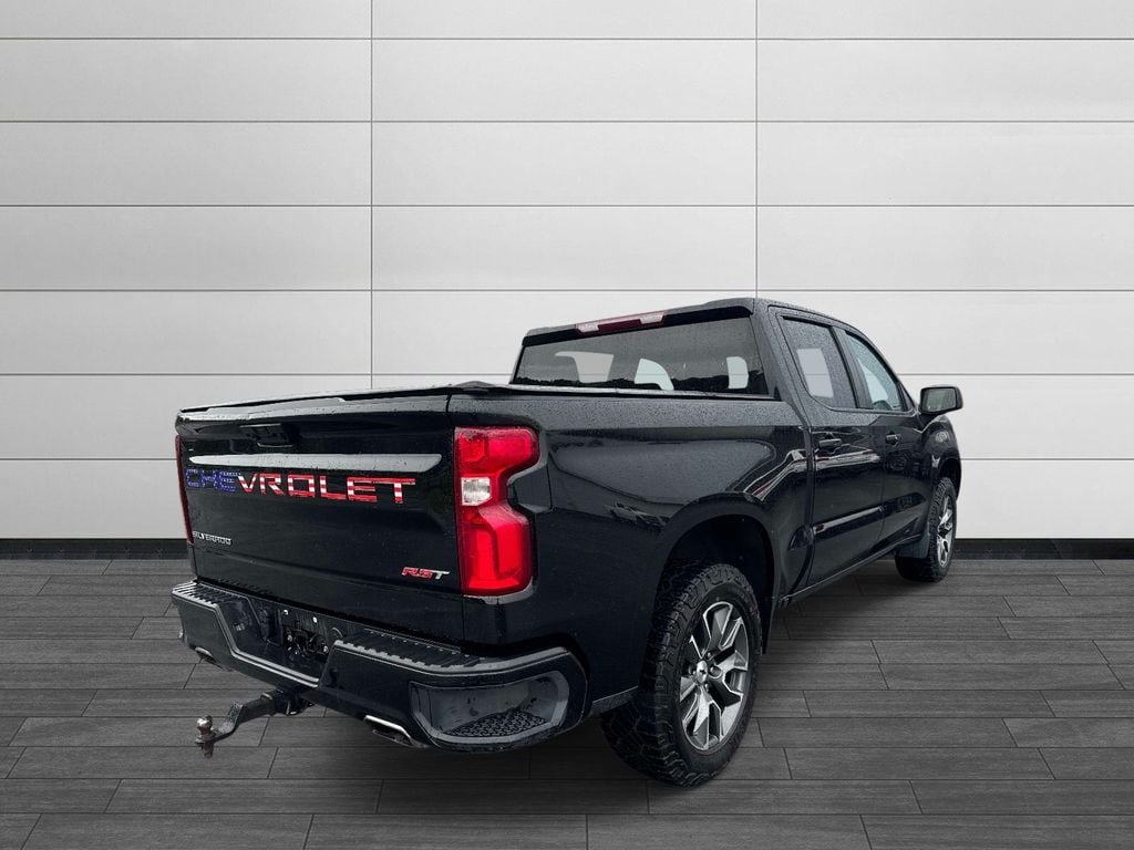 Used 2023 Chevrolet Silverado 1500 RST AWD/4WD image 3