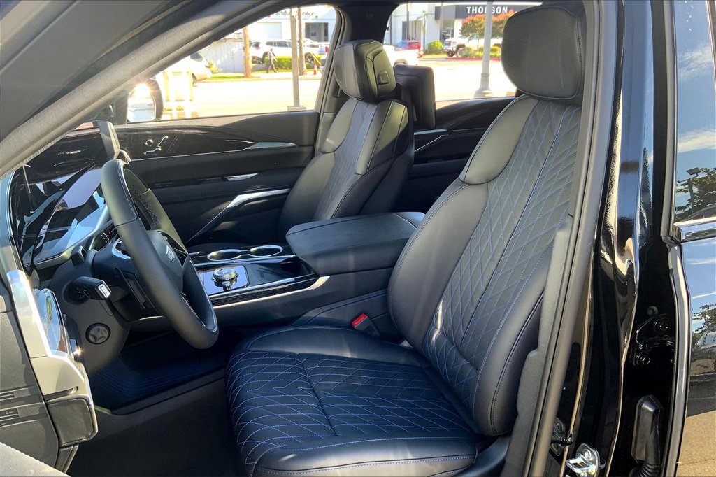 New 2026 Cadillac Escalade IQL Sport 1 w/ LPO, Premium Carpet Package image 12