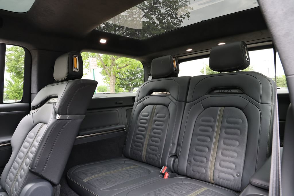 Used 2022 Rivian R1S Launch Edition AWD/4WD image 25