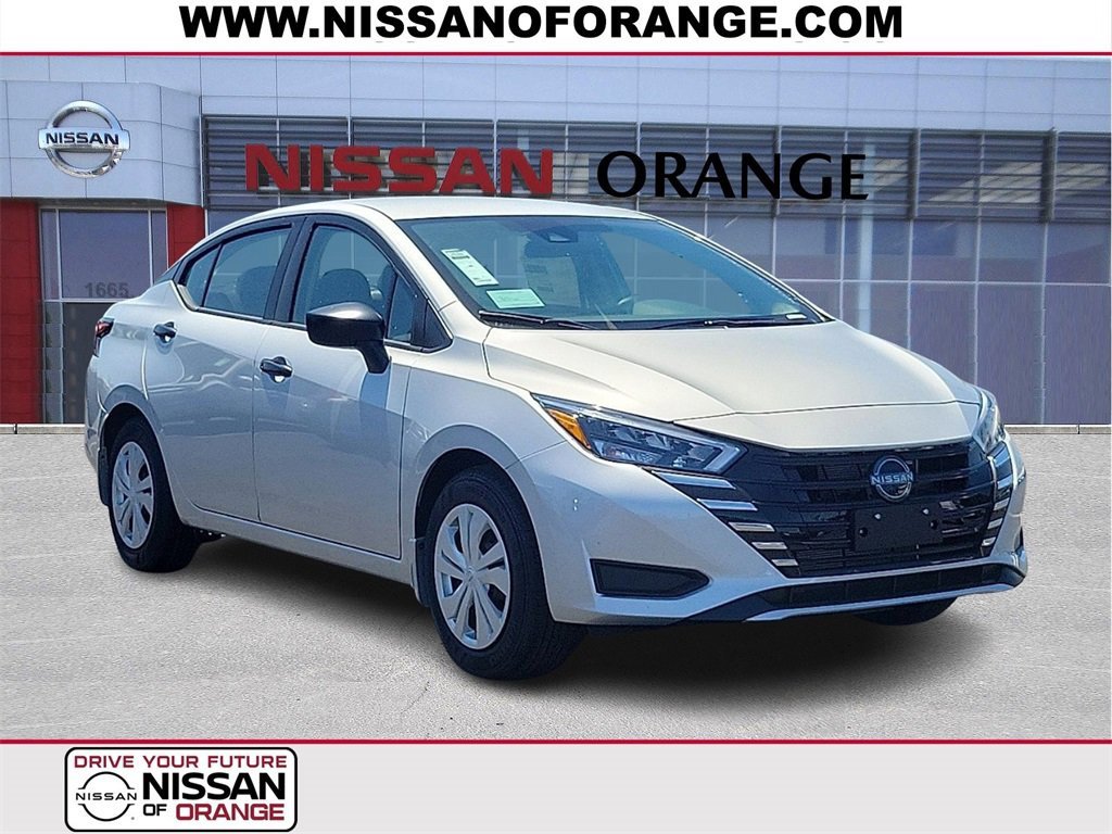 New 2025 Nissan Versa S w/ Trunk Package