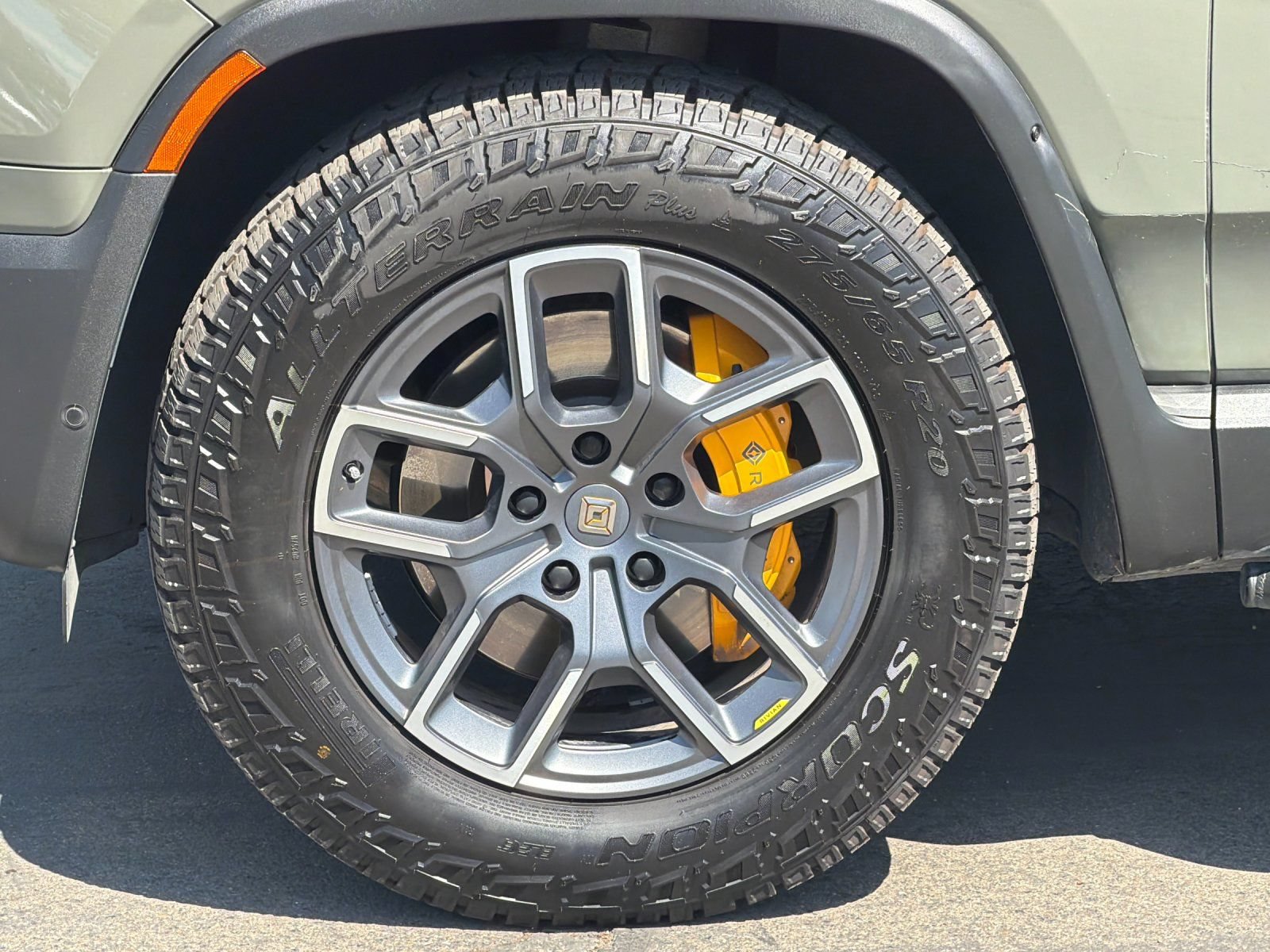 Used 2022 Rivian R1T Launch Edition AWD/4WD image 23