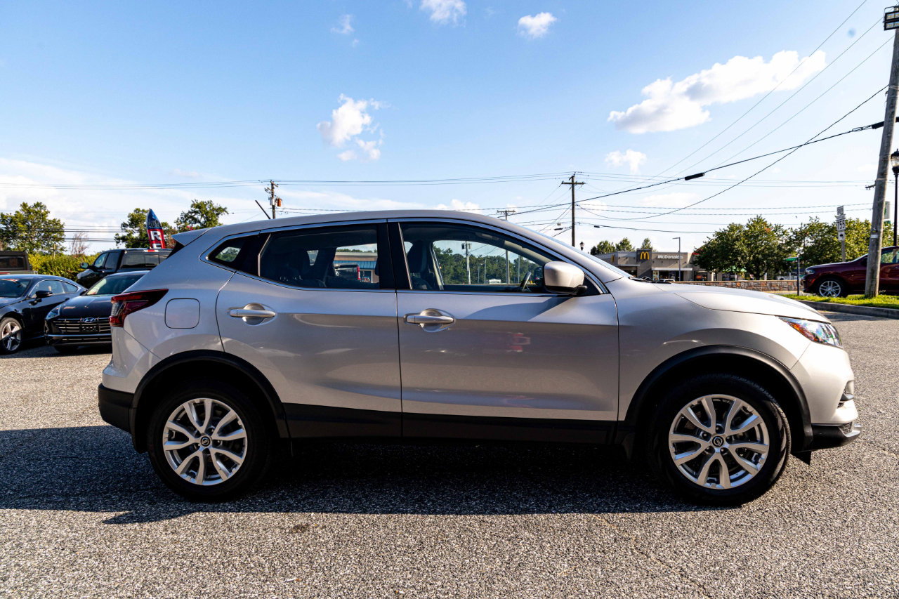 Used 2021 Nissan Rogue Sport S image 7