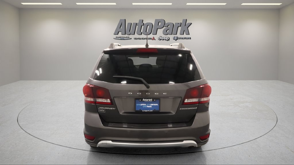 Used 2020 Dodge Journey Crossroad FWD image 6