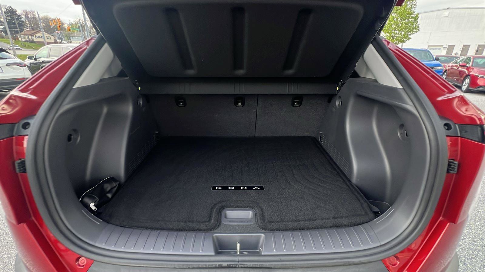 Used 2025 Hyundai Kona SEL image 16