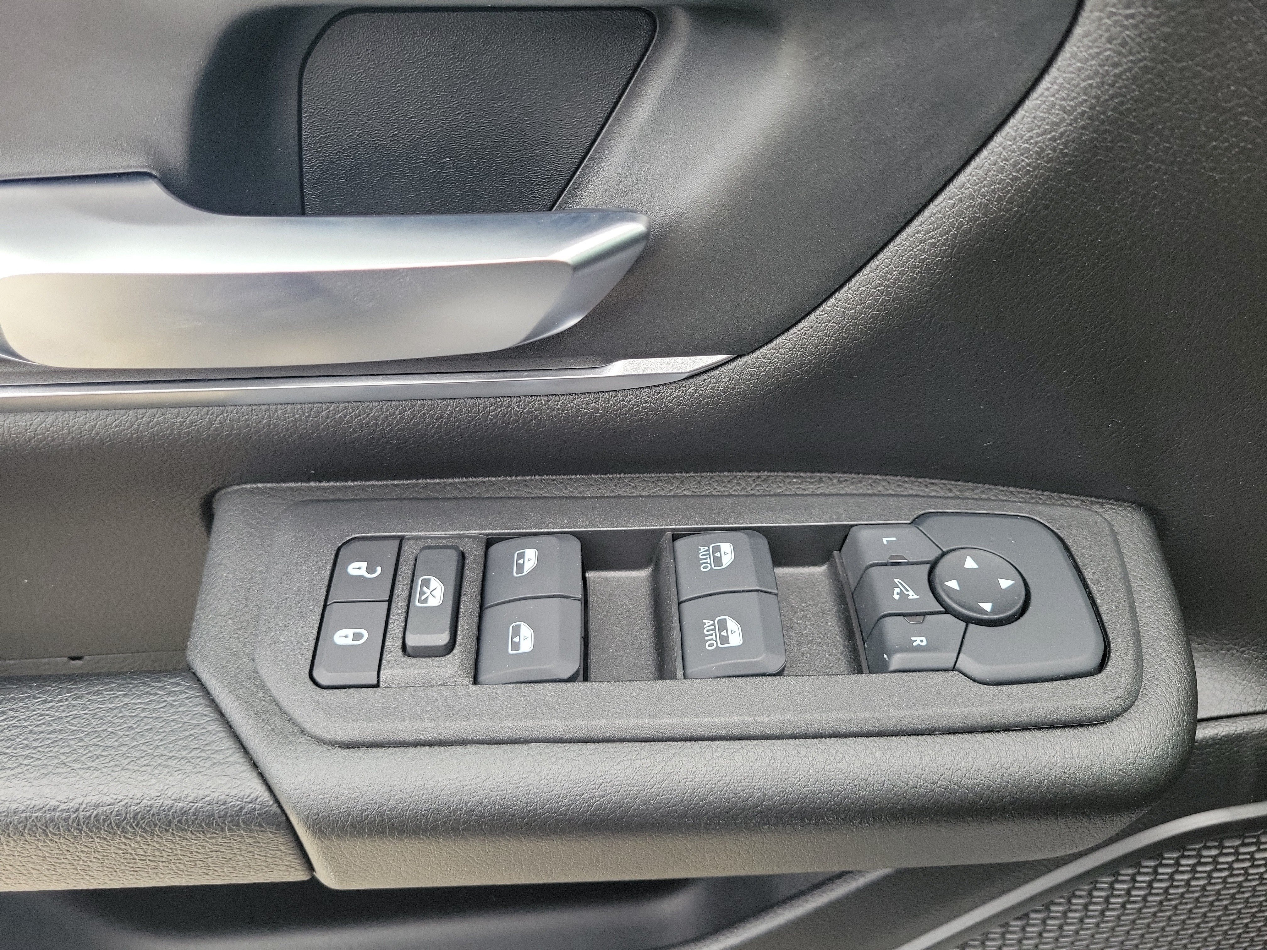 Used 2025 RAM 1500 Big Horn AWD/4WD image 21