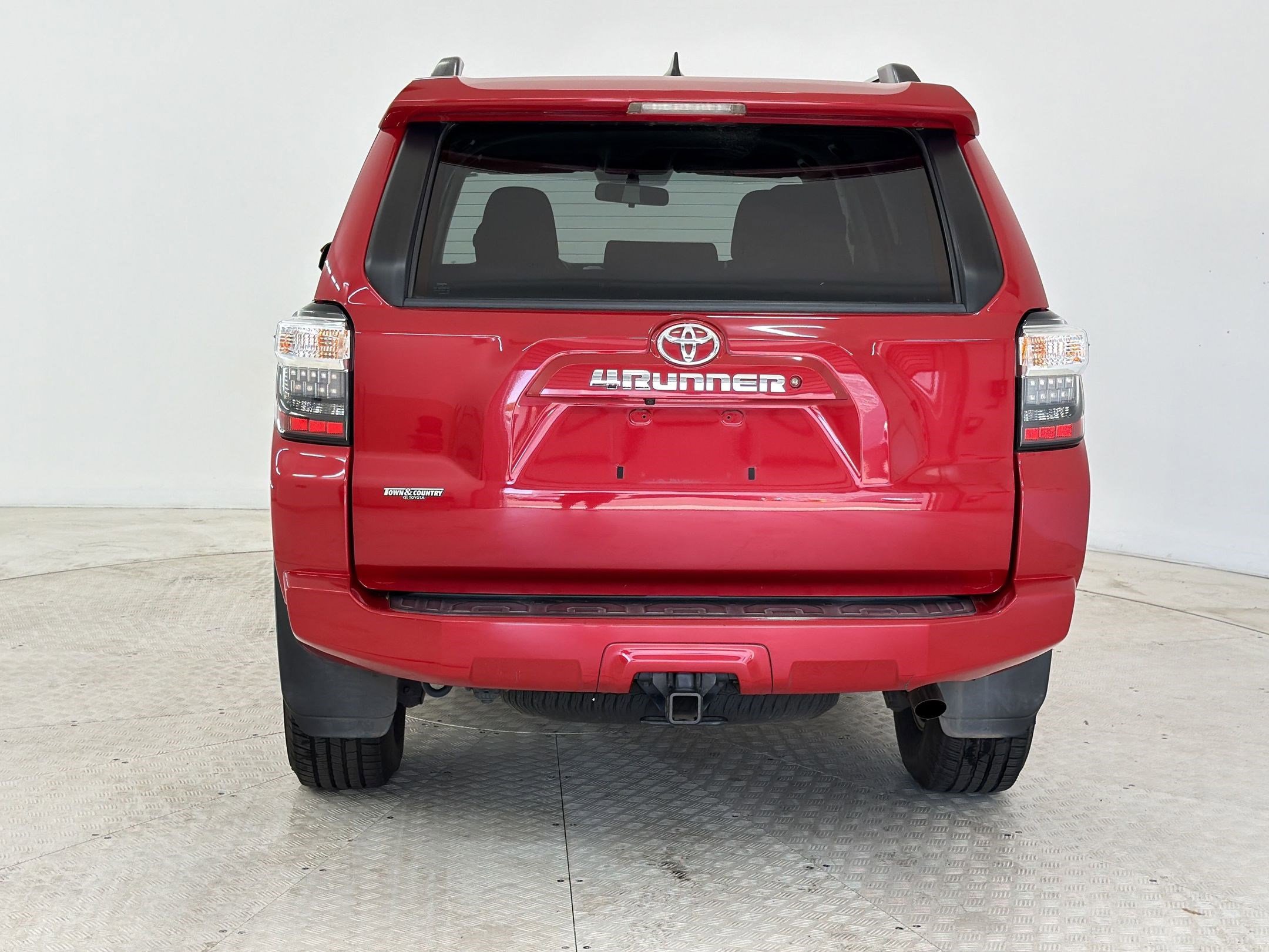 Used 2019 Toyota 4Runner SR5 image 10