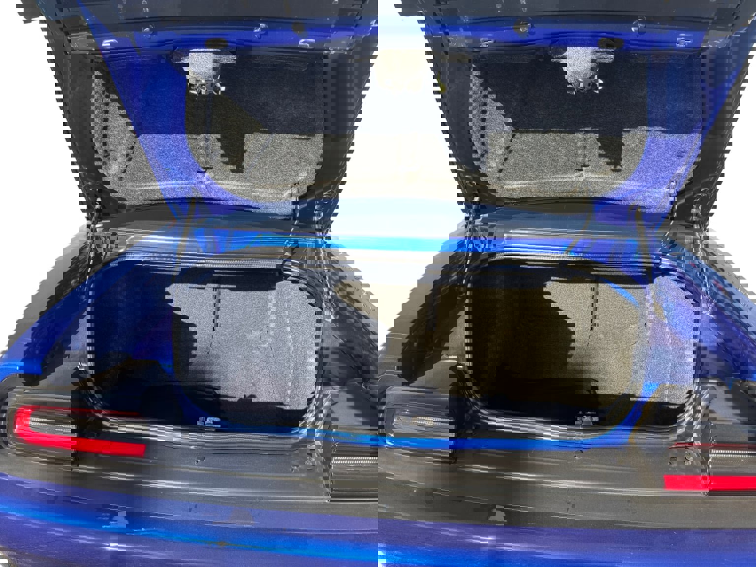 Used 2021 Dodge Challenger R/T w/ Blacktop Package image 18