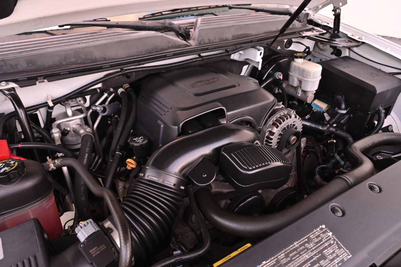 Used 2010 Chevrolet Tahoe LT w/ Luxury Package image 28