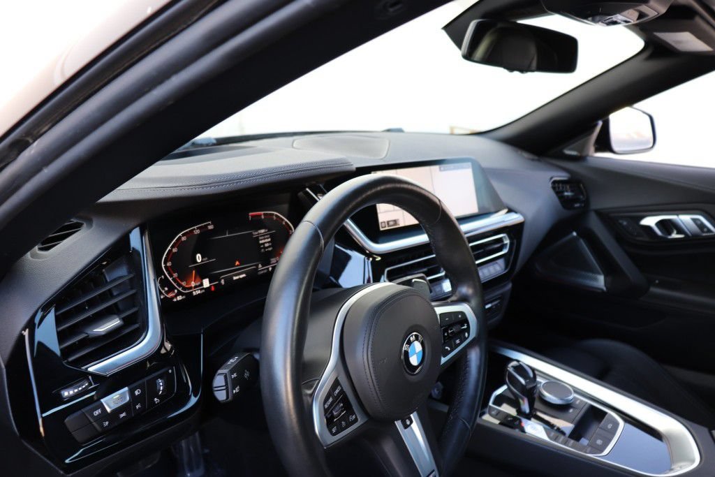 Used 2019 BMW Z4 sDrive30i w/ M Sport Package RWD image 45