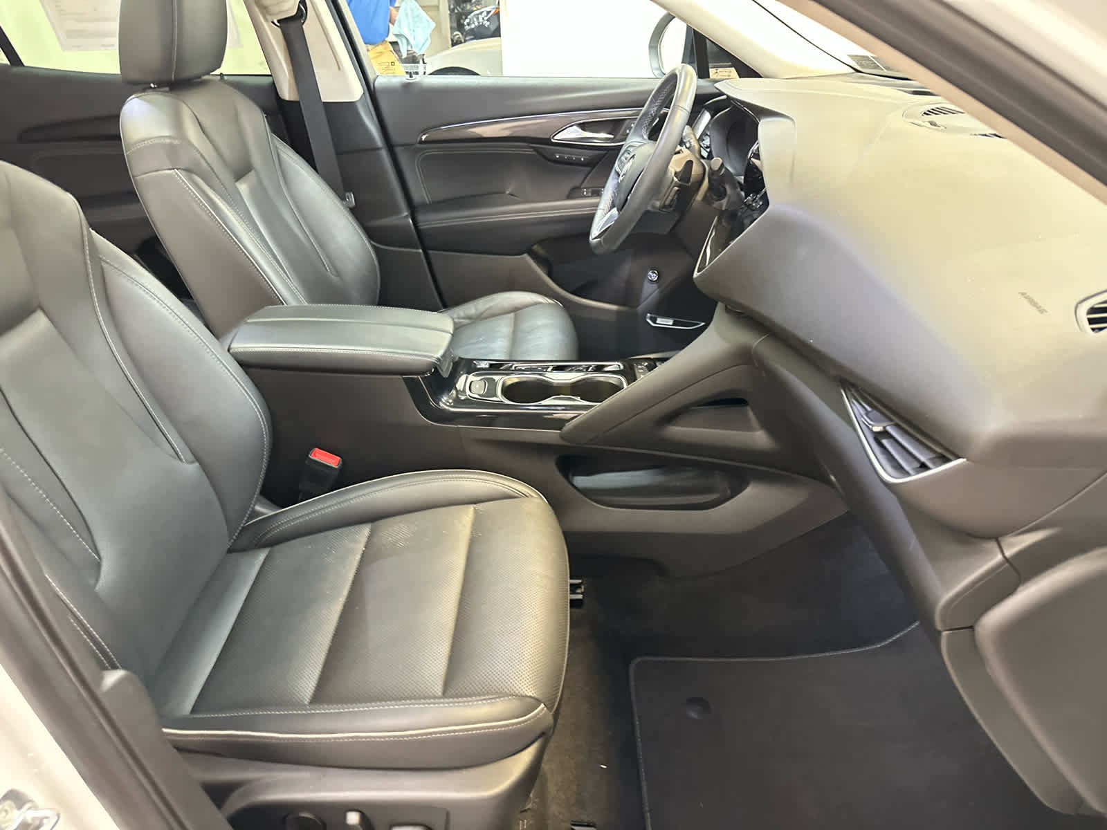 Used 2021 Buick Envision Essence w/ Technology Package I AWD/4WD image 14